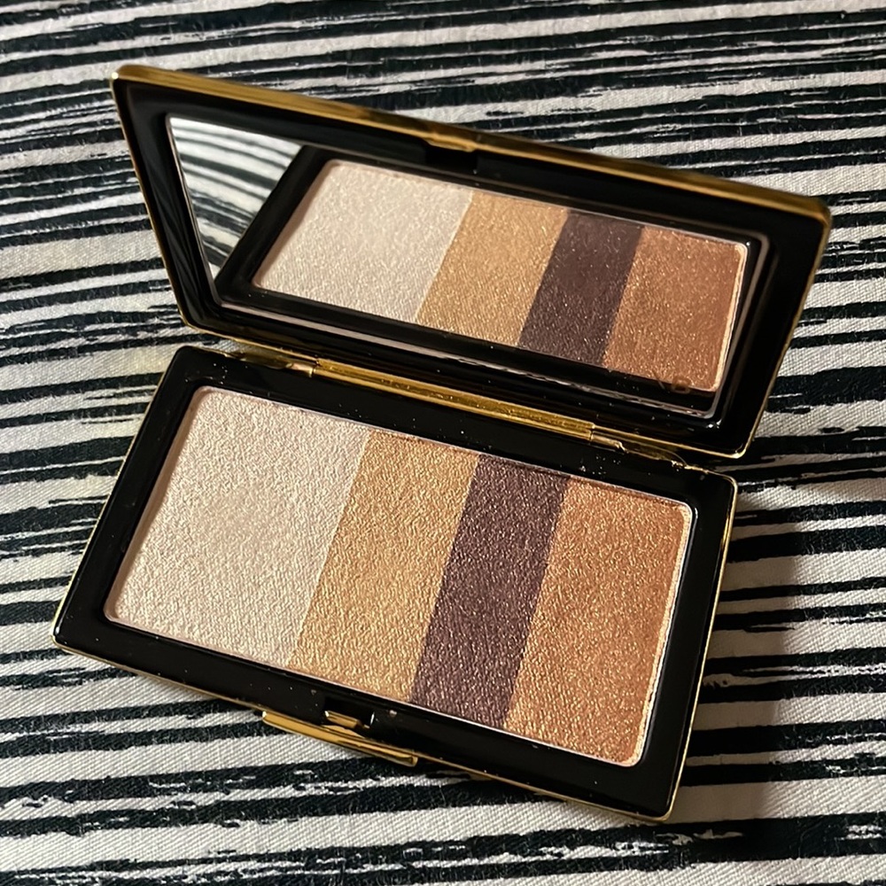VICTORIA BECKHAM SMOKY EYE BRICK (Silk)